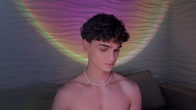 Snapshot of adam_21cm__ chatting on February 2025 07:41:02 PM adam 21cm online show from February 2025 07:41:02 PM