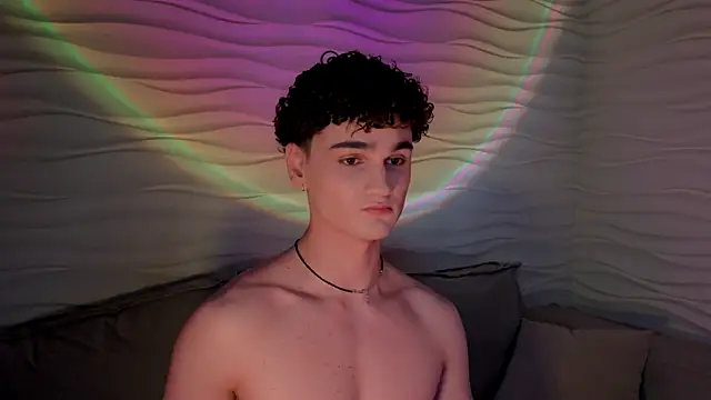 Snapshot of adam_21cm__ chatting on March 2025 04:31:02 PM adam 21cm online show from March 2025 04:31:02 PM