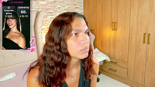 Snapshot of Sara-Smith- chatting on July 2026 11:24:02 AM Sara-Smith- online show from July 2026 11:24:02 AM
