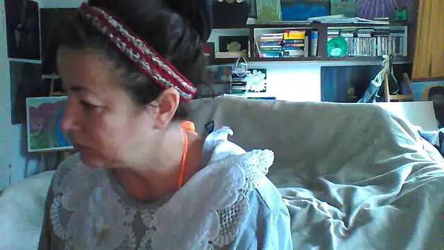 MariaAnaSunshine online show from October 2025 08:37:01 AM