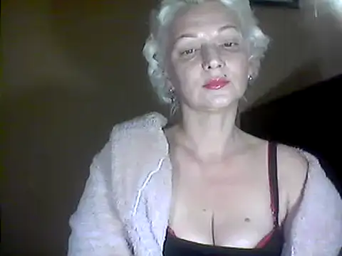 Snapshot of MaryJane441 chatting on February 2025 09:41:02 PM MaryJane441 online show from February 2025 09:41:02 PM