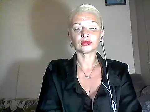 Snapshot of MaryJane441 chatting on September 2025 06:18:01 PM MaryJane441 online show from September 2025 06:18:01 PM