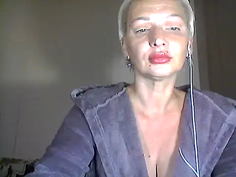 Snapshot of MaryJane441 chatting on October 2025 07:22:02 PM MaryJane441 online show from October 2025 07:22:02 PM