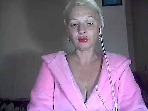 Snapshot of MaryJane441 chatting on October 2025 05:46:02 PM MaryJane441 online show from October 2025 05:46:02 PM