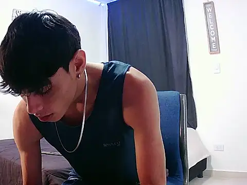 harrytomson 1 online show from November 2025 04:26:02 AM