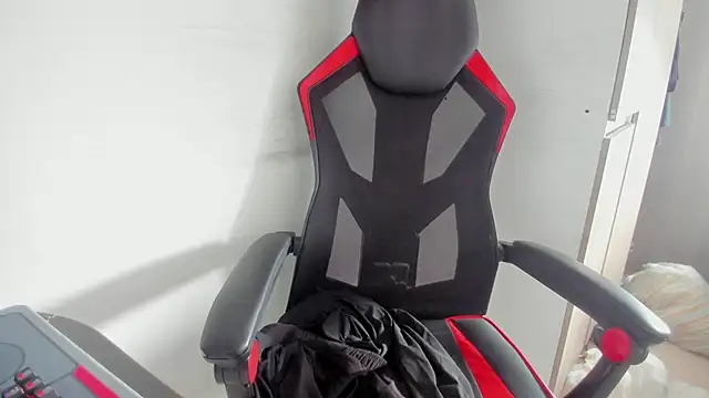 AndresChuboi online show from February 2026 02:20:02 PM