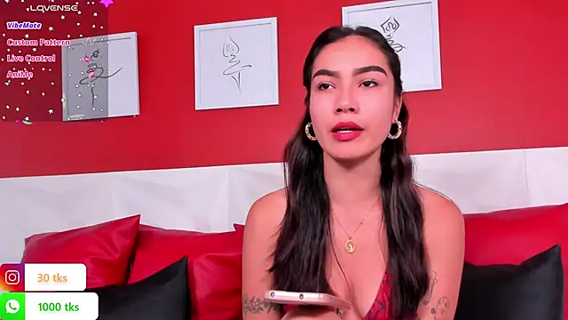 Snapshot of scarlet_castro chatting on December 2024 03:11:01 PM scarlet castro online show from December 2024 03:11:01 PM