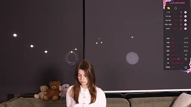 AnnaSiren online show from December 2024 02:10:01 AM