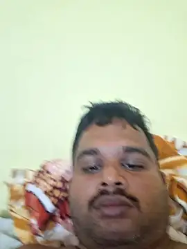 Snapshot of Indianboytelugu chatting on January 2025 05:58:01 PM Indianboytelugu online show from January 2025 05:58:01 PM