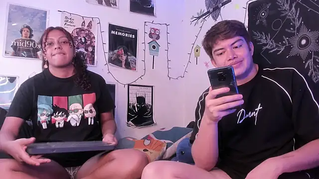 hothoneychile online show from October 2025 11:32:02 PM