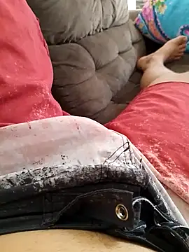 jhondivulga18 online show from April 2026 10:15:01 AM