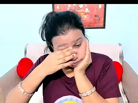 Snapshot of kendracox21 chatting on February 2026 04:05:02 AM kendracox21 online show from February 2026 04:05:02 AM