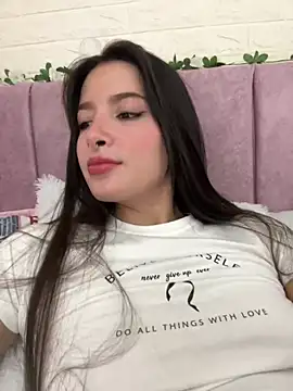 Snapshot of annaharper- chatting on December 2024 10:54:02 PM annaharper- online show from December 2024 10:54:02 PM