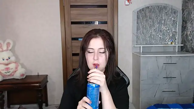 Kristy-Max online show from October 2025 09:26:02 PM