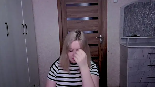 Kristy-Max online show from February 2026 05:15:01 AM