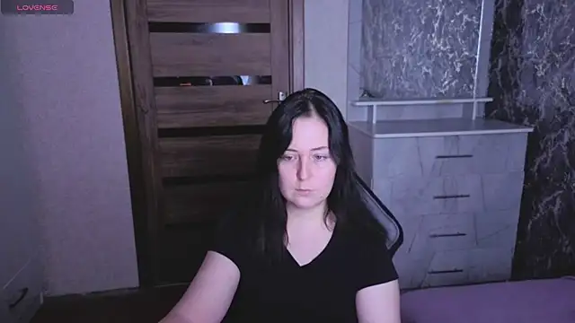 Kristy-Max online show from August 2026 08:22:02 PM