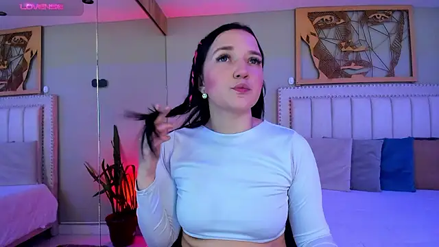  EmilyJireh  online show from March 2026 07:21:02 PM