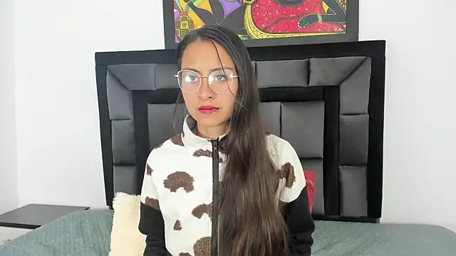 tatiana valencia online show from March 2025 12:01:02 PM