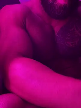 moody1996- online show from December 2024 05:00:01 PM