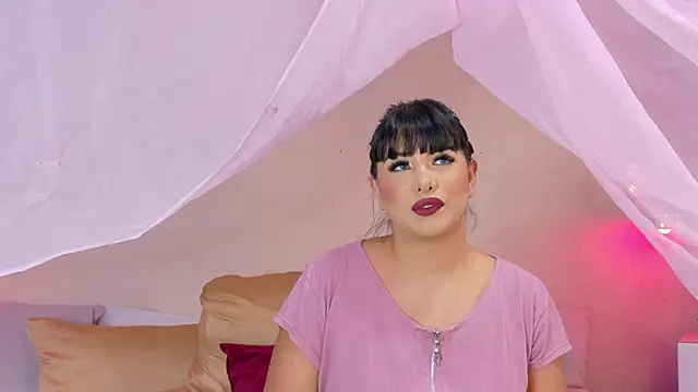 Alexa Miss online show from March 2025 08:10:01 PM