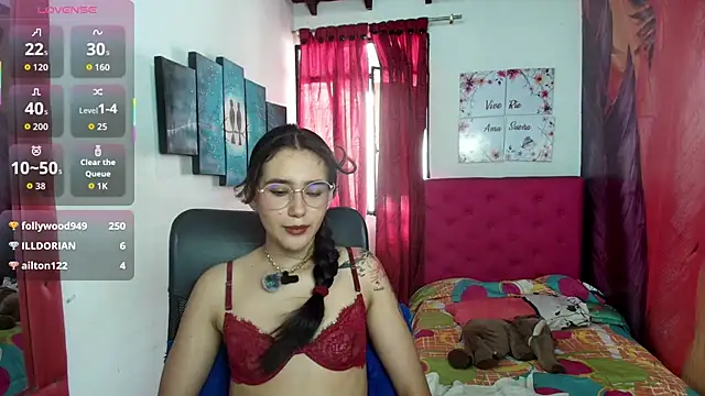 miley blue  online show from April 2026 07:18:02 PM