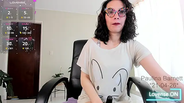 Snapshot of paulinabarnett- chatting on April 2026 01:06:02 PM paulinabarnett- online show from April 2026 01:06:02 PM