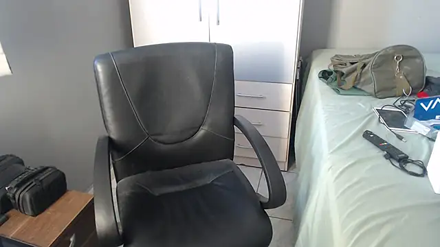 pepepaty online show from November 2025 04:58:02 PM