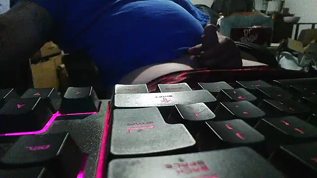 slickwill123 online show from March 2026 01:33:02 AM