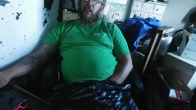 Snapshot of slickwill123 chatting on May 2026 12:52:02 AM slickwill123 online show from May 2026 12:52:02 AM