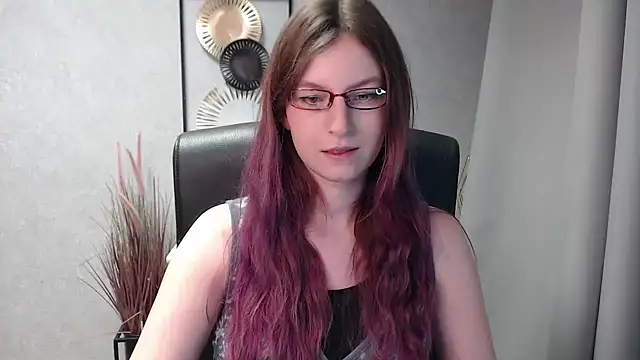 emmaxDelight online show from December 2024 08:43:02 AM