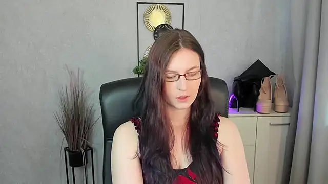 Snapshot of emmaxDelight chatting on July 2026 06:11:02 AM emmaxDelight online show from July 2026 06:11:02 AM
