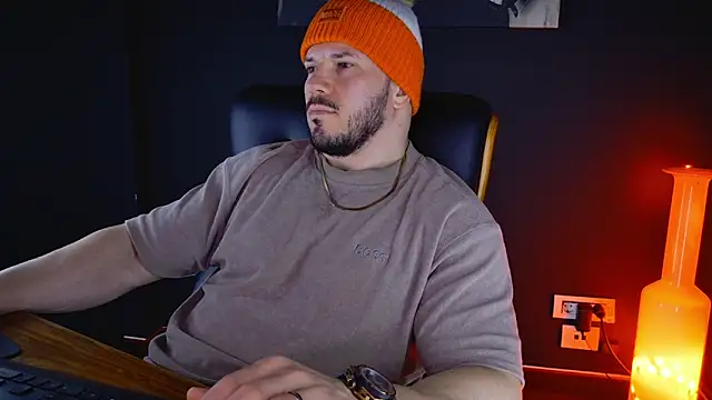 AngeloEric online show from February 2025 06:58:02 AM