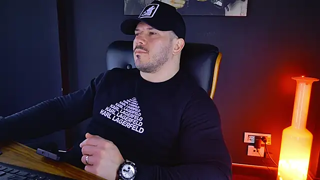 AngeloEric online show from February 2025 06:51:02 AM