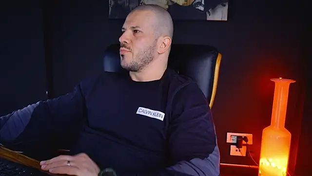 AngeloEric online show from February 2025 02:33:02 PM