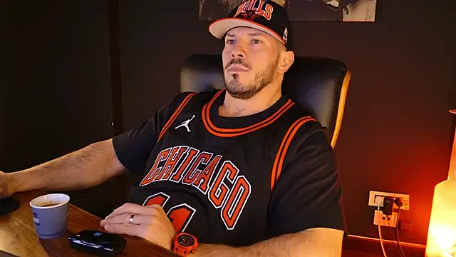 AngeloEric online show from December 2025 02:03:01 PM