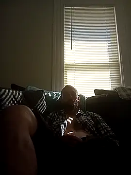 armdy371 online show from October 2025 04:51:02 PM