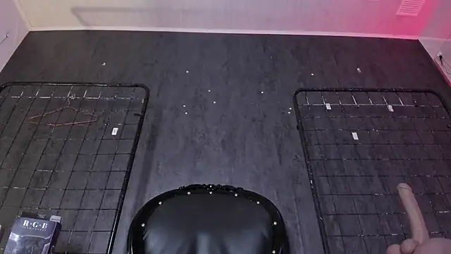 Carolina Arias online show from November 2025 07:58:01 PM