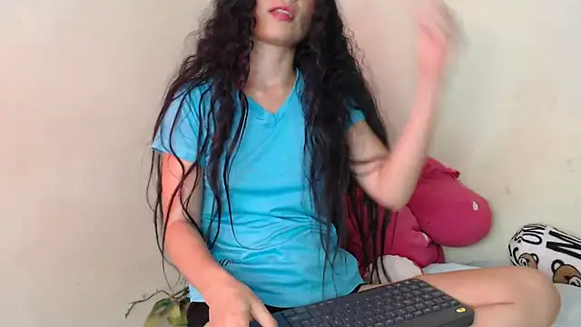 Gianna cute  online show from October 2025 12:30:02 AM