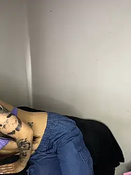  Luuna online show from March 2025 09:05:02 PM