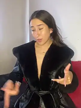  Luuna online show from March 2025 05:34:02 PM