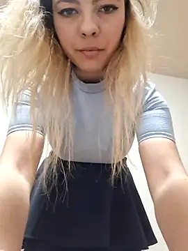 allinqueen online show from February 2025 04:03:02 PM