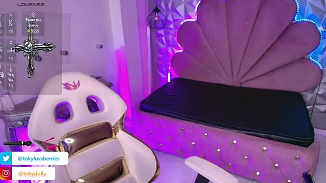 toky doll online show from October 2025 09:25:02 PM