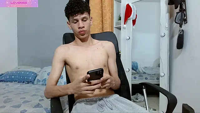 Snapshot of jeff_ross chatting on January 2025 09:29:01 PM jeff ross online show from January 2025 09:29:01 PM