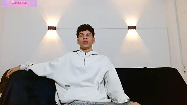 Snapshot of jeff_ross chatting on October 2025 02:53:02 AM jeff ross online show from October 2025 02:53:02 AM