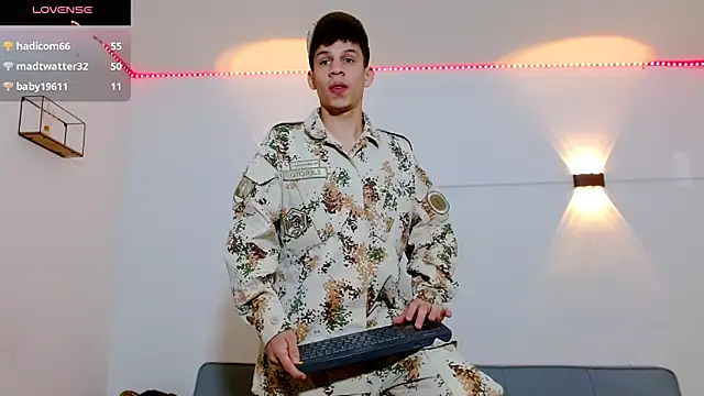 Snapshot of jeff_ross chatting on November 2025 11:32:02 AM jeff ross online show from November 2025 11:32:02 AM