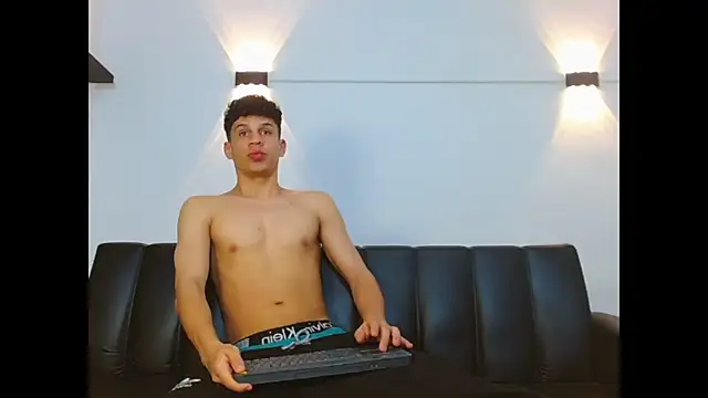 Snapshot of jeff_ross chatting on February 2026 09:08:01 AM jeff ross online show from February 2026 09:08:01 AM