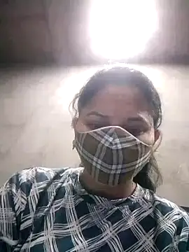 VyingAviary online show from March 2025 06:09:01 PM