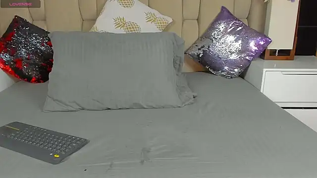 Hanna lens online show from March 2025 02:40:01 PM