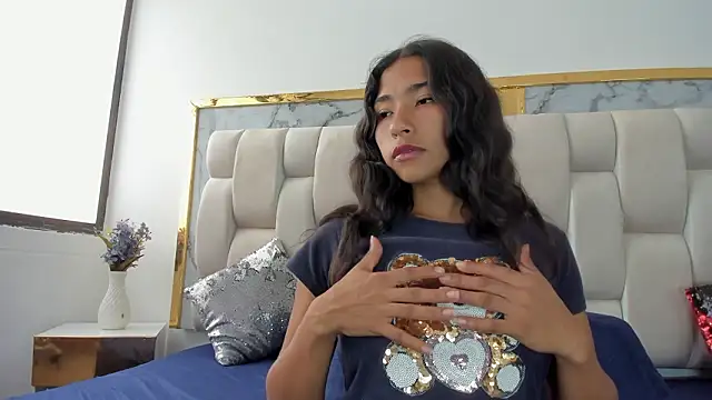 Hanna lens online show from March 2026 05:05:01 PM