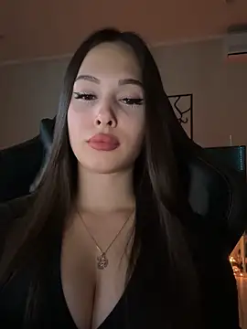 EricaWalls online show from September 2025 06:40:01 PM